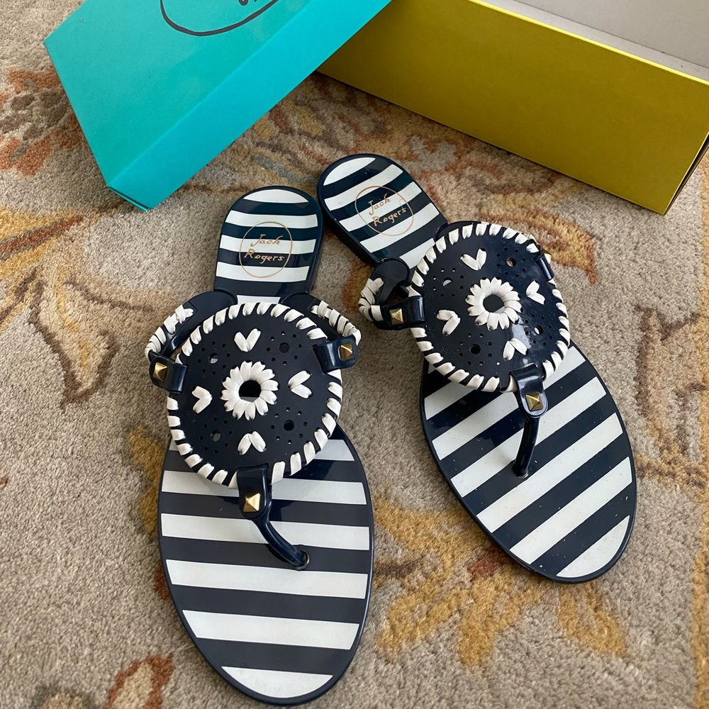 Jack Rogers striped Georgica jelly in size 8 navy and white